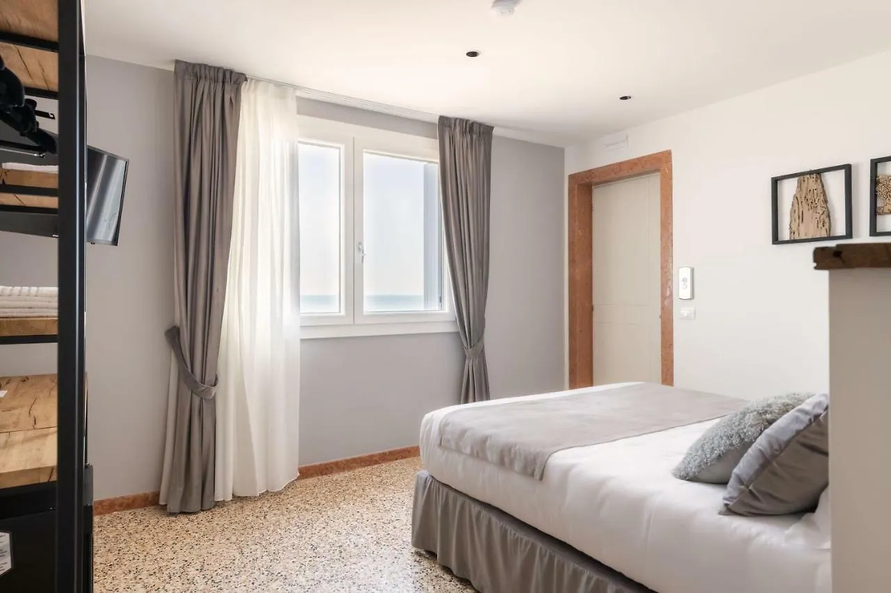 Guest house Sea Tower Torre Telemetrica Lido Di Venezia Hotel Italy